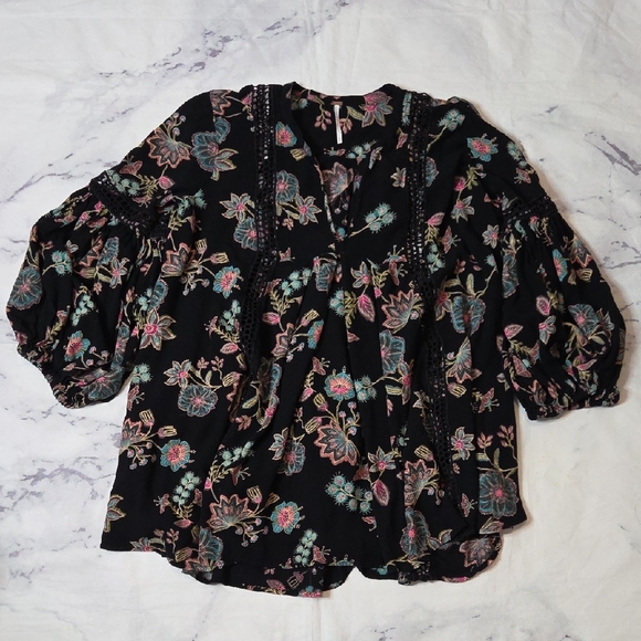 Free People Tops - Free People Just The Two Of Us Black Floral Tunic Top